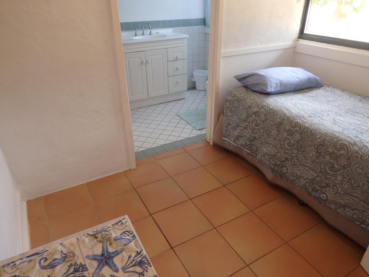 Lazy Lobster Holiday Units & Chalets Port Denison Ngoại thất bức ảnh